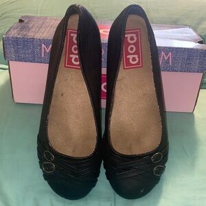 Flats with Buckle Accents